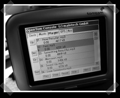 – Roll Own TomTom Distro | Hackaday