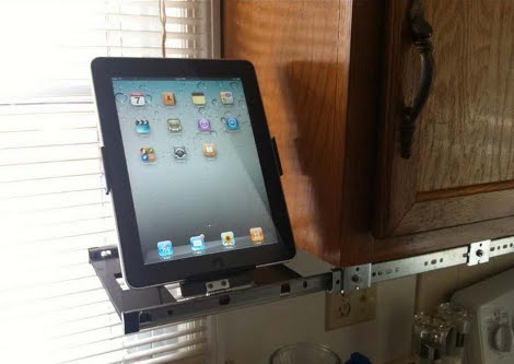 Retractable Ipad Dock For The Kitchen Hackaday