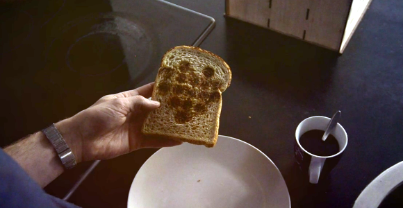 low-resolution-bread-toaster