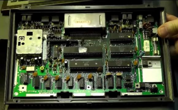 The inside of a c116, a $49 computer with 121 colors and sound. 