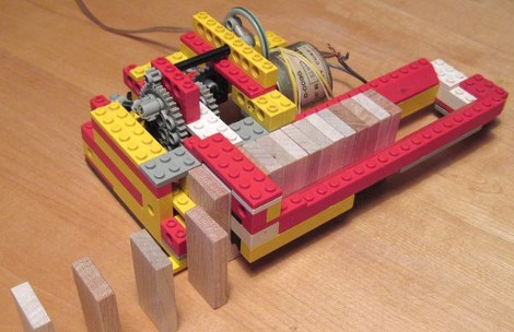 robot domino building set