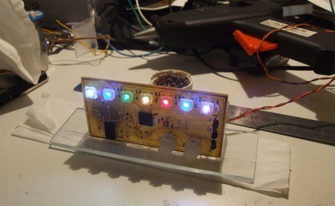 Color Clock Makes Telling Time Impossible | Hackaday