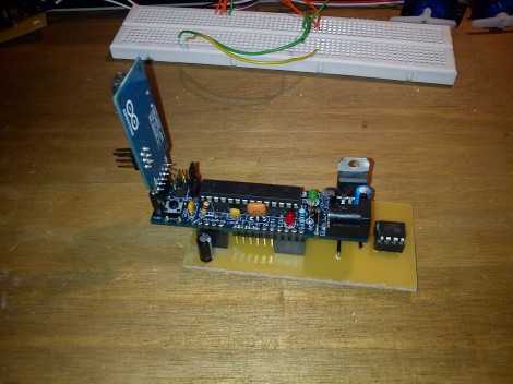 ATtiny85 Sketch Flashing Rig | Hackaday