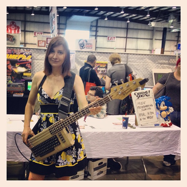 jeri-ellsworth-commodore-64-bass-keytar