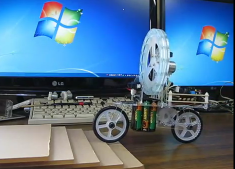 Self Balancer Does It Differently Than We’re Used To Seeing | Hackaday