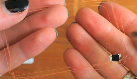 store-your-rfid-transit-card-inside-your-cellphone-e1415928058843.png