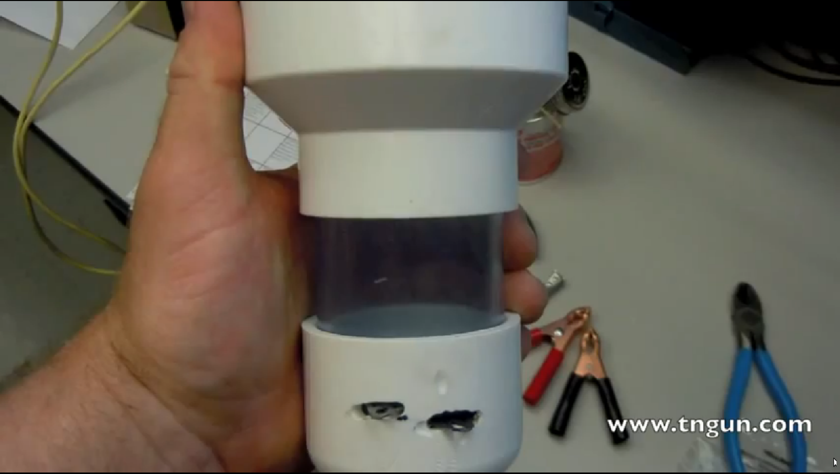 Water Purification Uses Homebuilt Electrolysis Rig Hackaday