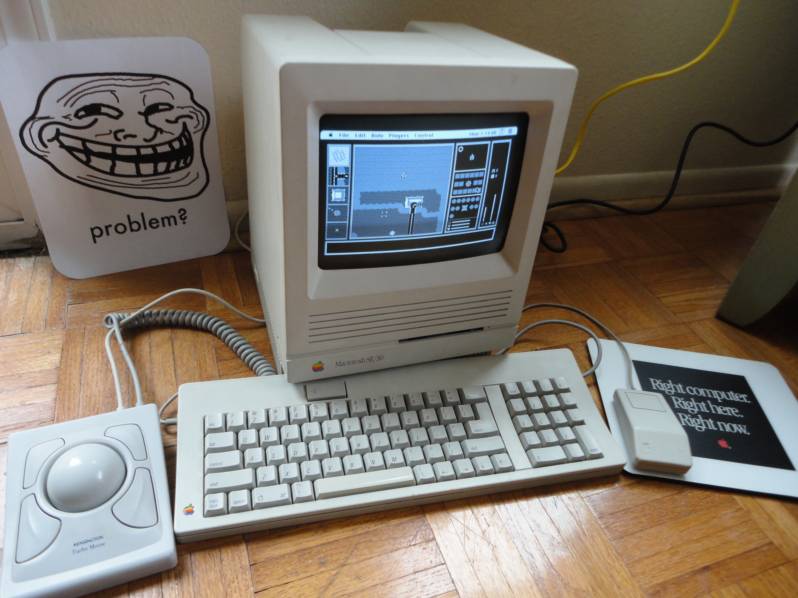 Macintosh SE - タブレット