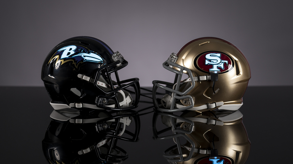 Glowing Super Bowl Helmets | Hackaday