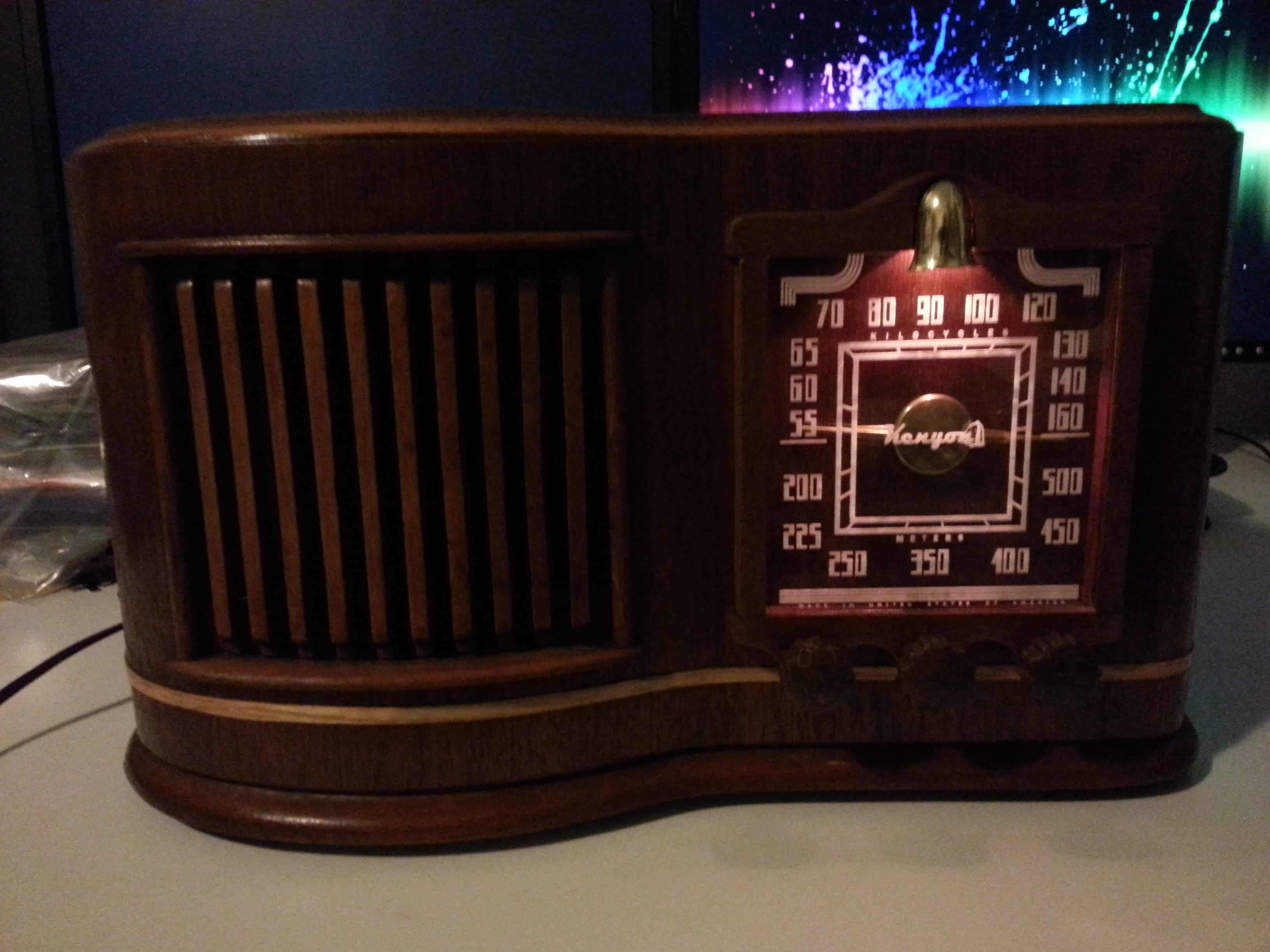 AM Tube Radio Restored And Given MP3 Playback Too | Hackaday