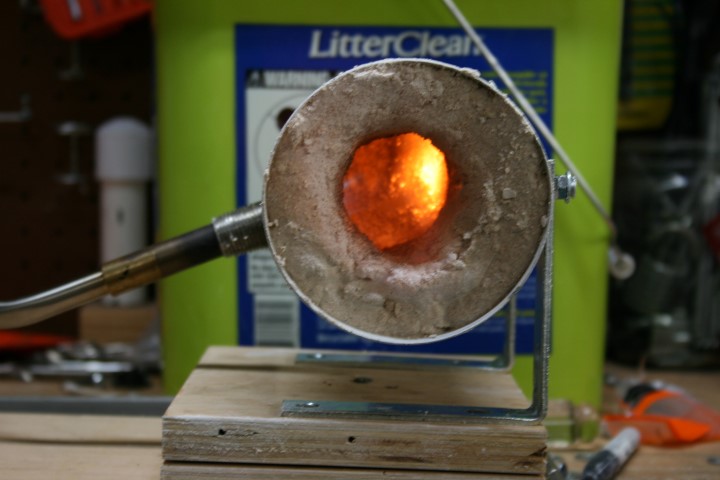 Propane Forge Built From A Soup Can | Hackaday