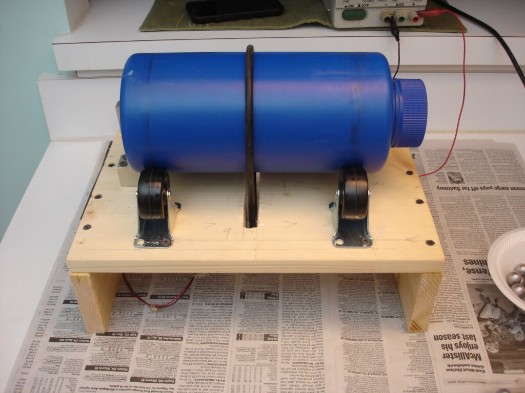 Homemade Ball Mill Tumbles Along Like A Champ | Hackaday