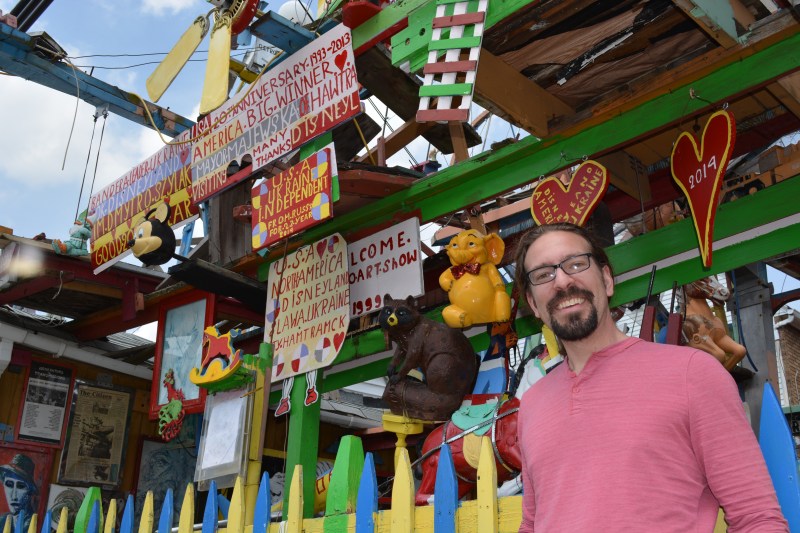 Caleb Kraft At Hamtramck Disneyland | Hackaday