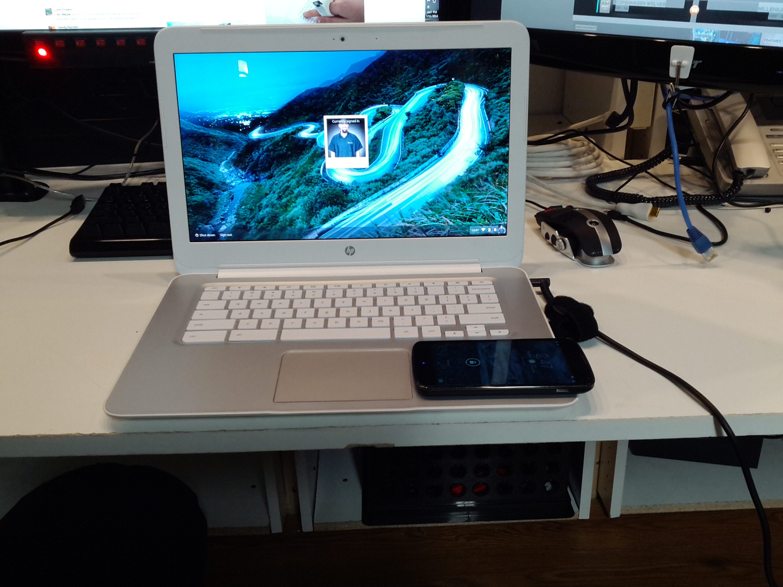 Embedding Wireless Charging Into Your Laptop  Hackaday