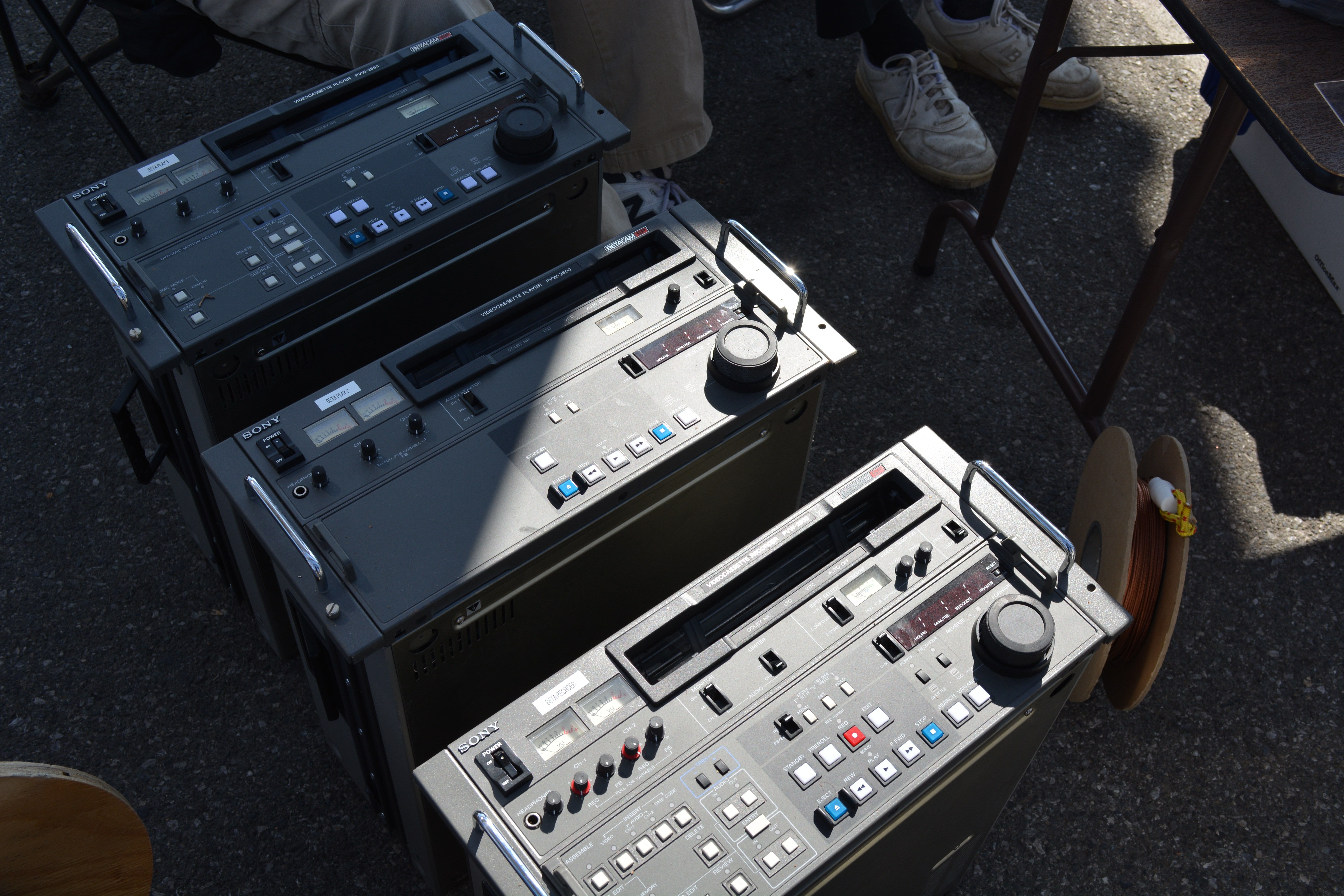 Experience The “Farmer’s Market” Of Vintage Electronics | Hackaday