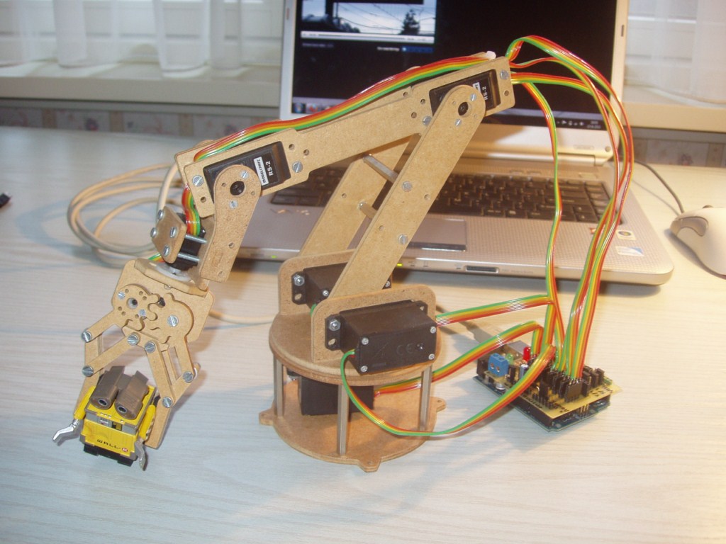 Robot Arm You Can Build At Home | Hackaday