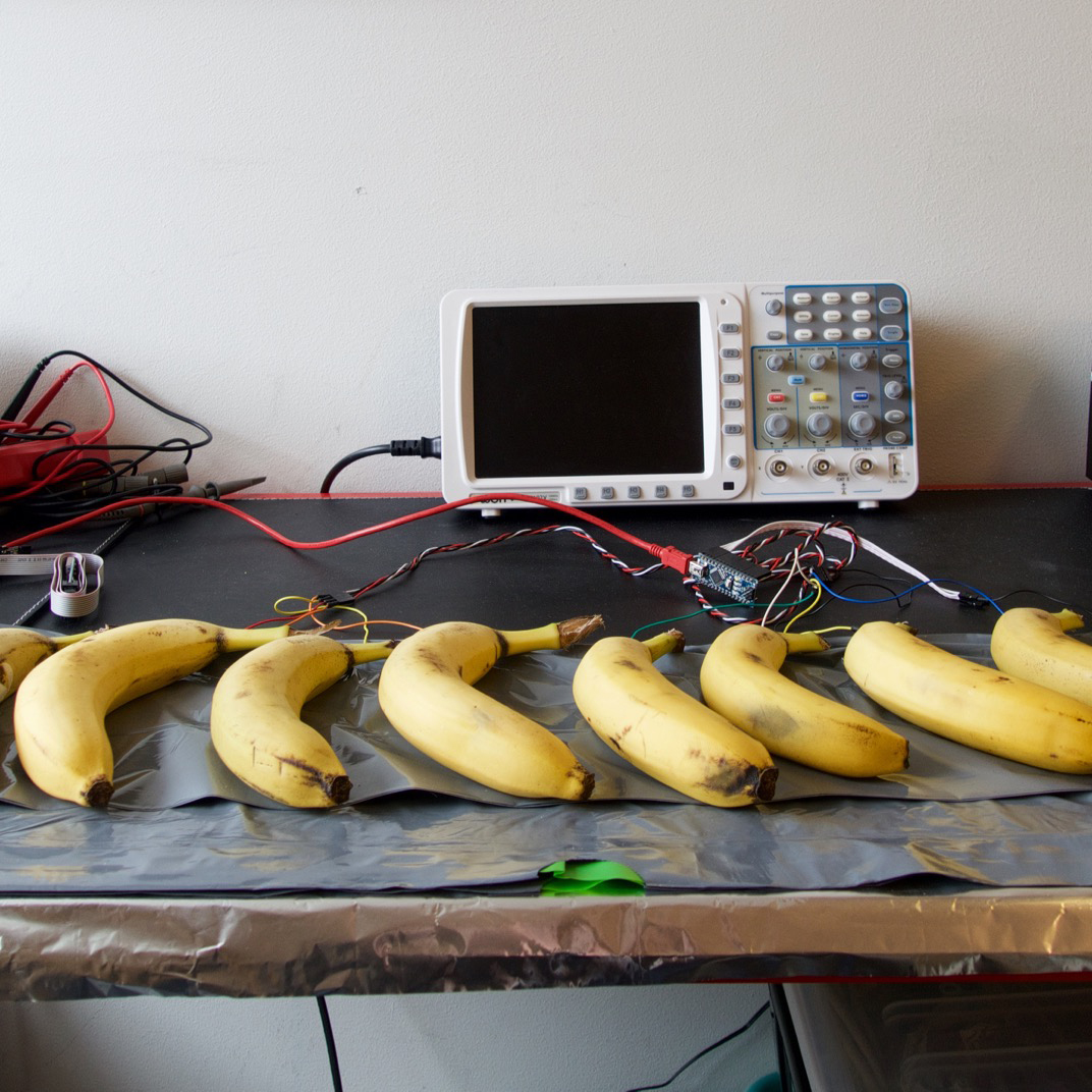 Making Music With Clojure And Bananas | Hackaday