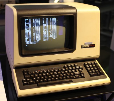 The popular DEC VT100 terminal. (Credit: Jason Scott)