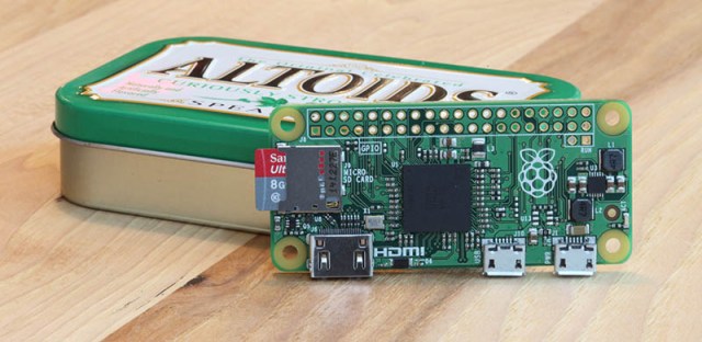 Raspberry Pi 2 Starter Kit w/ 7 LCD - RobotShop