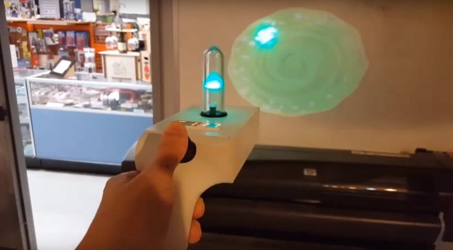 Réplica Portal Gun Rick And Morty - Funko em Promoção na