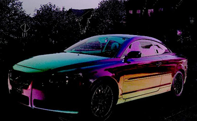 A car, as seen with polarized light mapped to colors