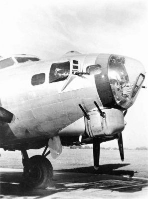 B-17G_Nose_in_Detail