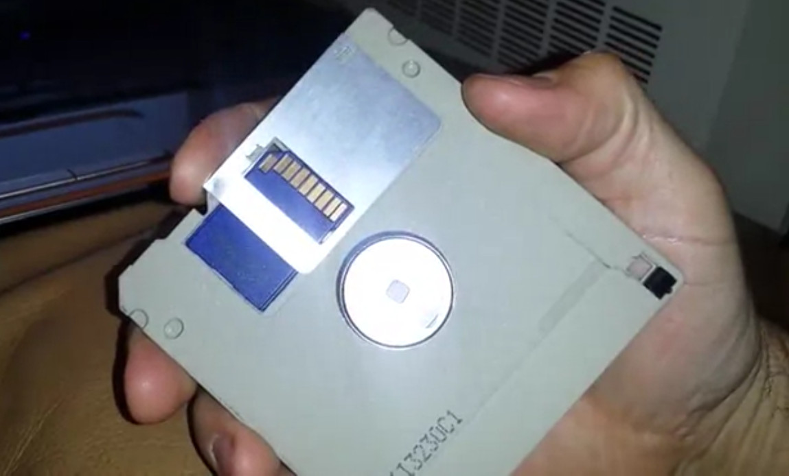 На сд квадрата. Дискета 4d++. Флоппи диск. Гибкий диск. Современные дискеты.