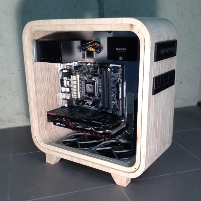 Wooden Computer Case Adds A Touch Of Modern | Hackaday