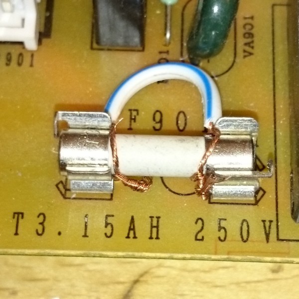 Fail Of The Week: Always Check The Fuse