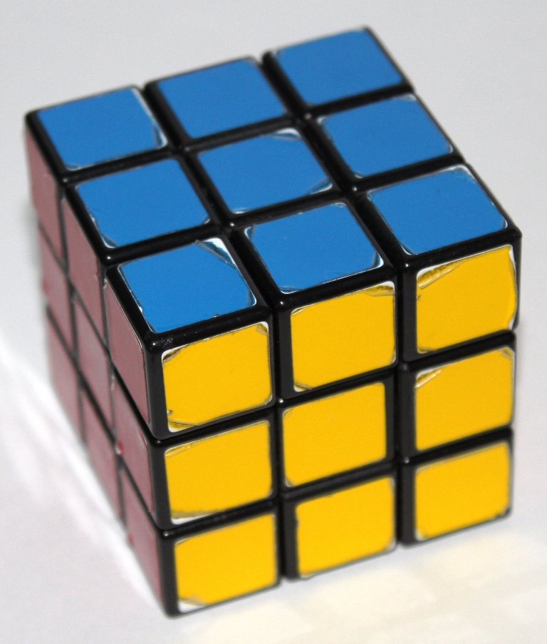 Symmetry For Beginners – The Rubik’s Cube | Hackaday