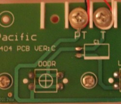 Terminals PT and T clearly connect to the door button
