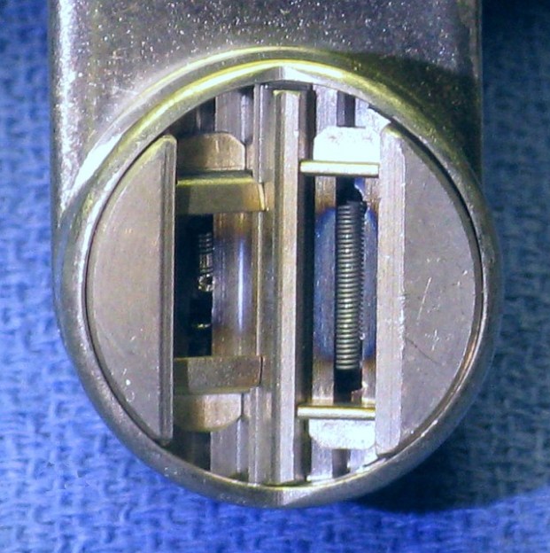 Dual-filament cathode cup. The smaller focal-point filament has seen better days. Source: Samuel M. Goldwasser