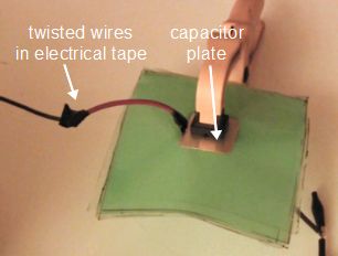 HV capacitor with twisted wire connection