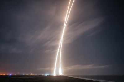 Falcon 9 launch and landing streaks