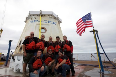 SpaceX Dragon recovery team