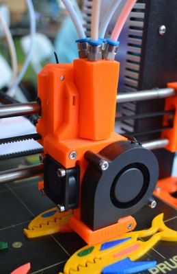 Maker Faire Multicolor And Multi Material 3D Printing | Hackaday