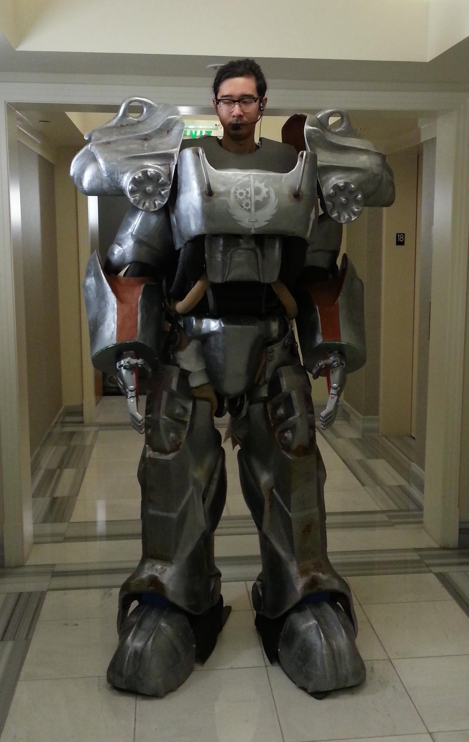 Monstrous Suit Of Power Armor 3D Printed Over 140 Days | Hackaday