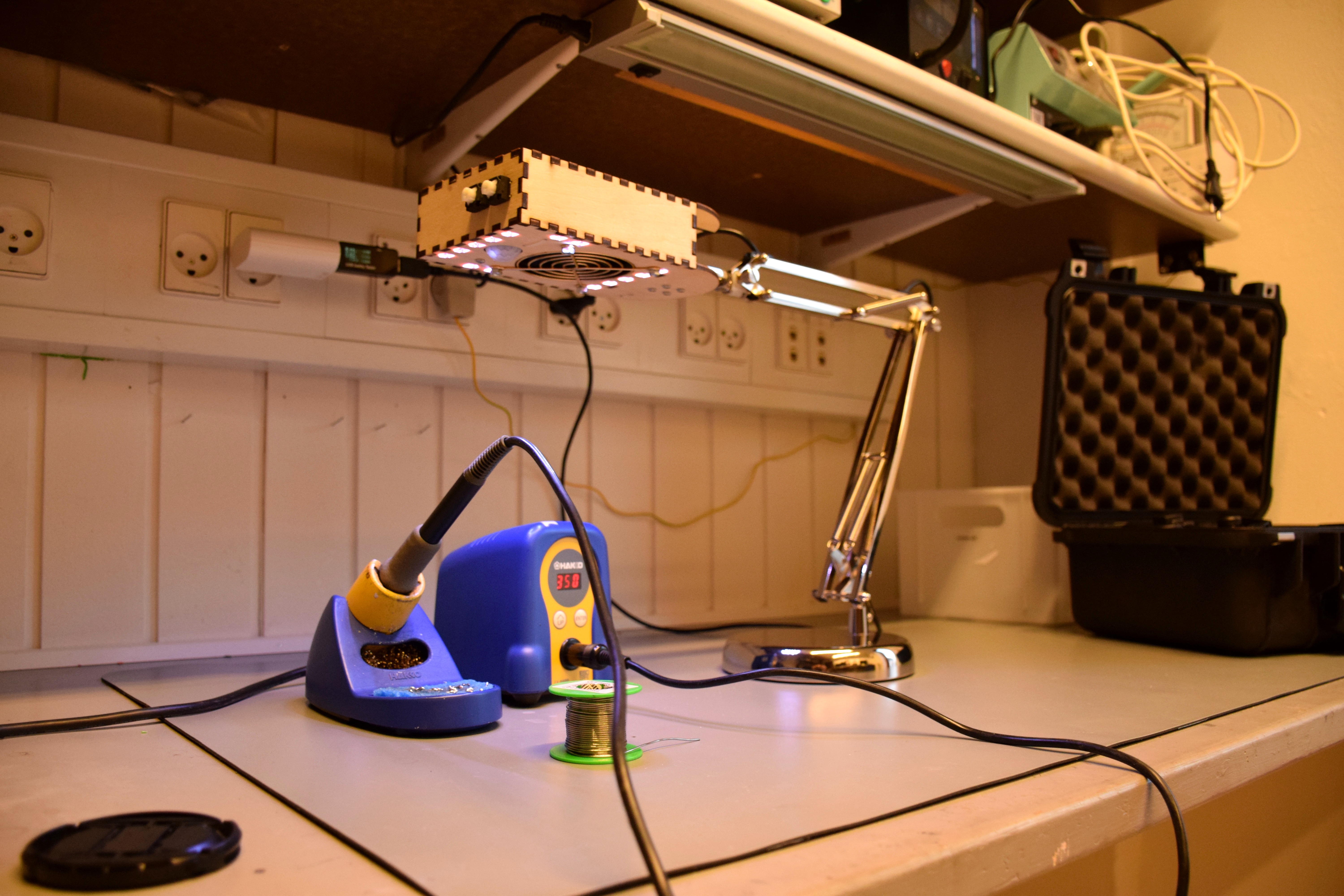 Derde overschot bodem Ikea Desk Lamp That Will Defend Your Lungs | Hackaday