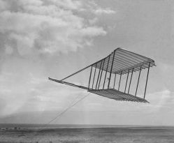 The 1900 glider