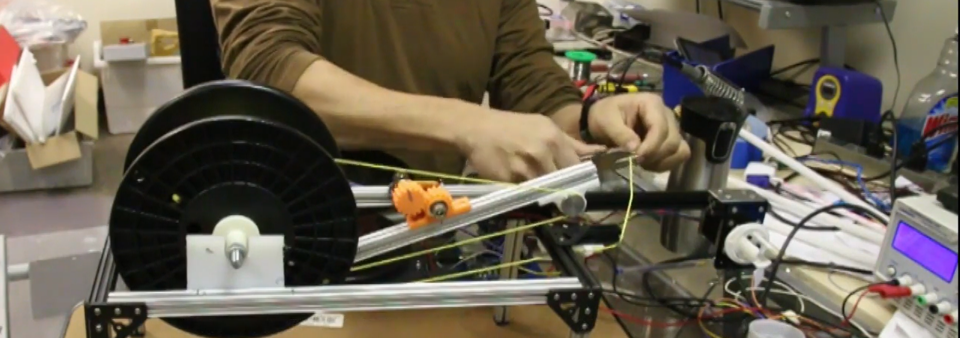DIY Wire Spooler With Clever Auto-Tensioning System