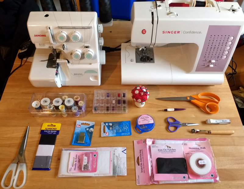 Hemline Sewing Machine Needles - Universal - Mixed Fine - Pack of 5