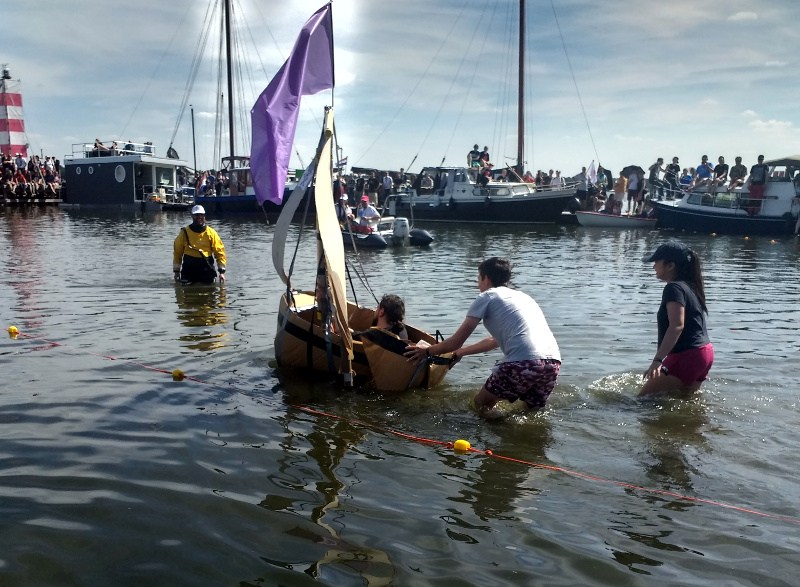 A Tale Of Two Raft Races | Hackaday