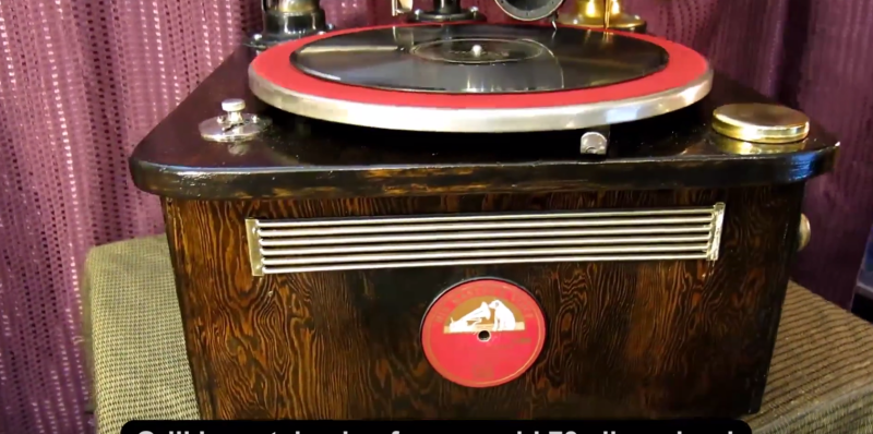 Wood Finish From Old Records Hackaday