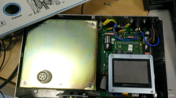 Game Boy Advance SP in ECG device