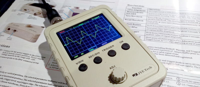 DSO 152 Handheld Small Oscilloscope Portable Digital Oscilloscope 200KHz  5V/1A