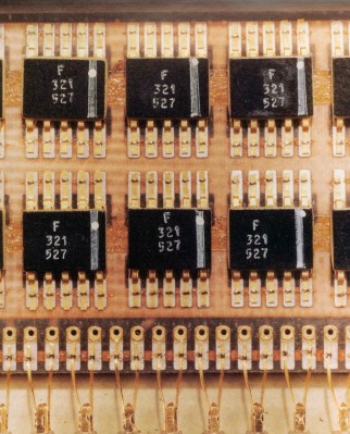 Flatpack ICs used in the Apollo guidance computer