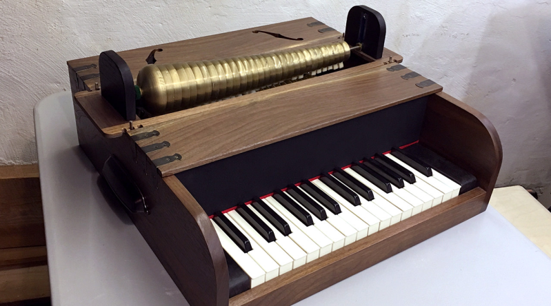Toy Piano Recorder with Delay Effect
