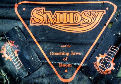 A SMIDSY skin from 2002. Those Gnashing Jaws Of Doom probably had more of the Toothless Gums Of Disappointment about them, but we thought it sounded good at the time.