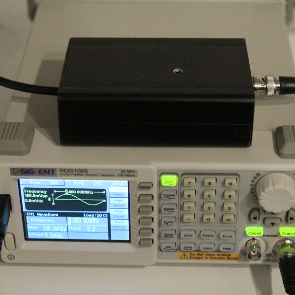 Function Generator Gets DIY Frequency Standard Circuit Diagram
