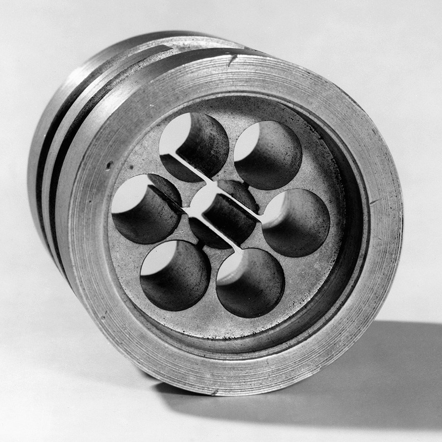 Hacking When It Counts: The Magnetron Goes To War | Hackaday